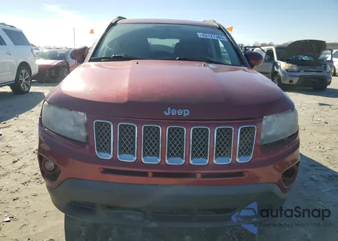 2016 Jeep Compass Latitude z USA, uszkodzony, nr VIN 1C4NJCEA0GD648155